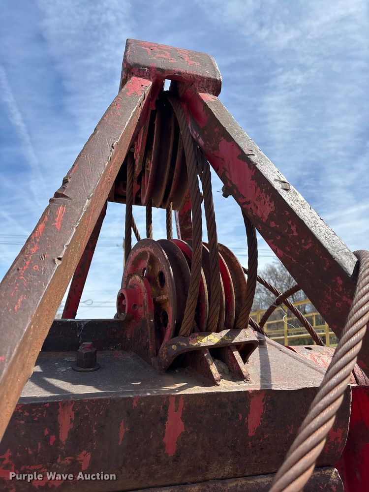 image for item FI0963 M.P. McCaffrey clam shell bucket