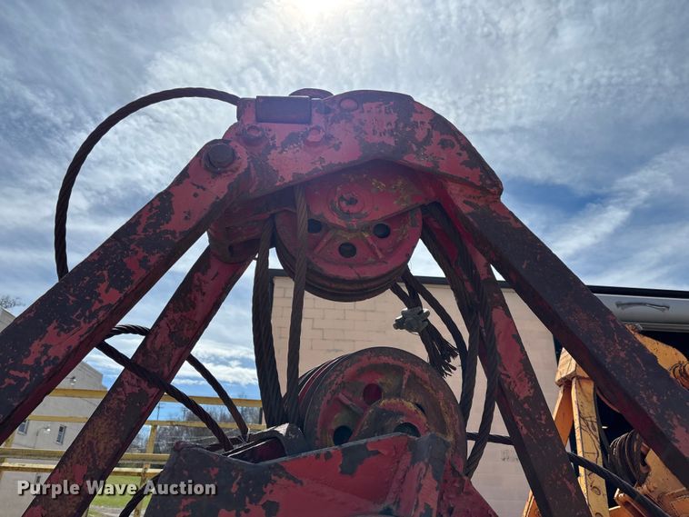 image for item FI0963 M.P. McCaffrey clam shell bucket