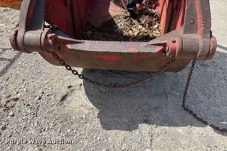image for item FI0963 M.P. McCaffrey clam shell bucket