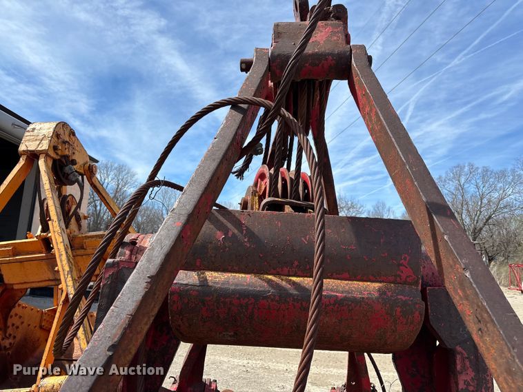 image for item FI0963 M.P. McCaffrey clam shell bucket