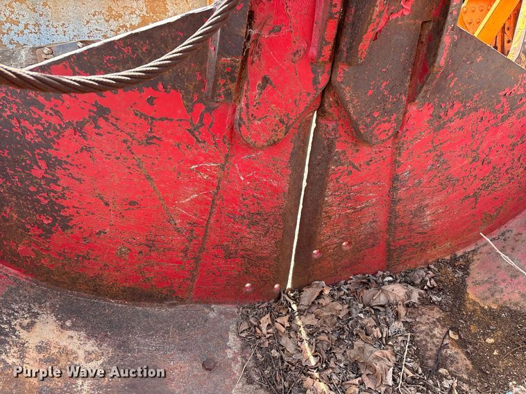 image for item FI0963 M.P. McCaffrey clam shell bucket