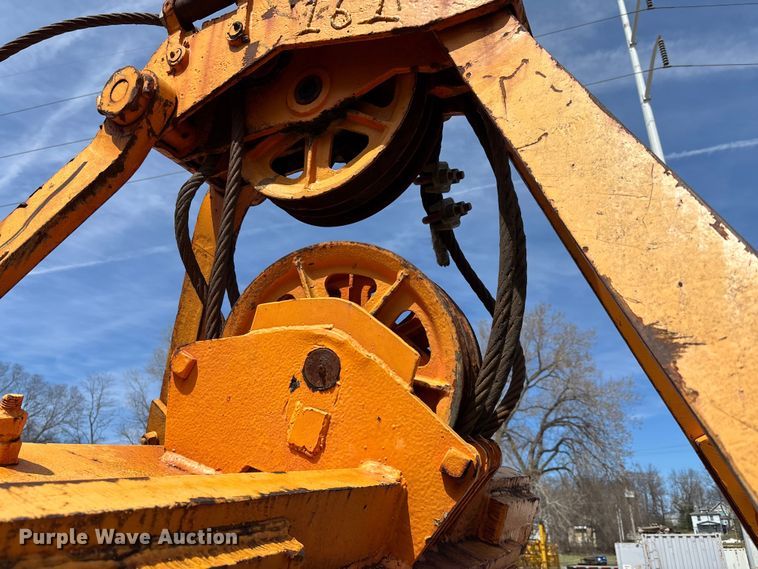 image for item FI0964 Owen 2315  clam shell bucket