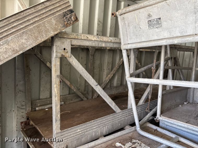 image for item FI0966 Scaffolding equipment