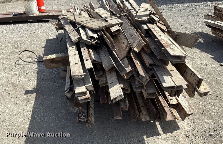 image for item FI0967 Symons  concrete equipment