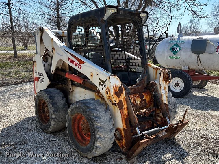 image for item FI1664 2017 Bobcat S650 skid steer loader
