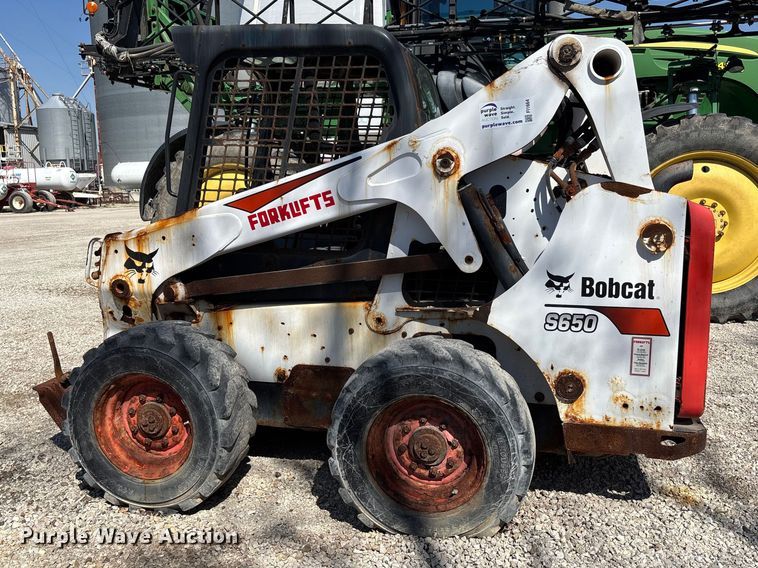 image for item FI1664 2017 Bobcat S650 skid steer loader