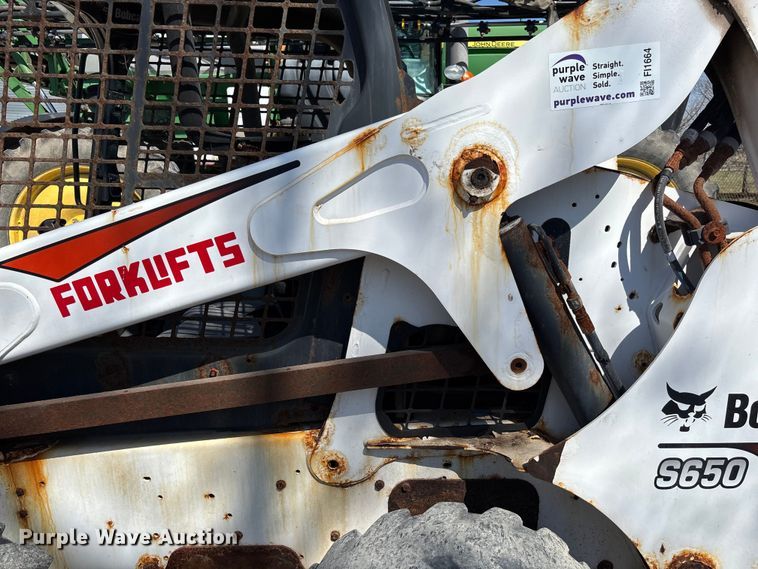 image for item FI1664 2017 Bobcat S650 skid steer loader