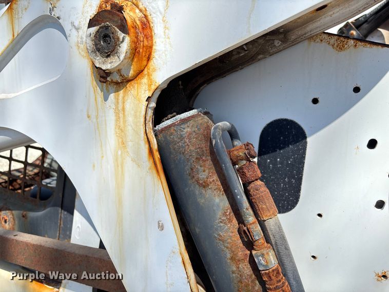 image for item FI1664 2017 Bobcat S650 skid steer loader