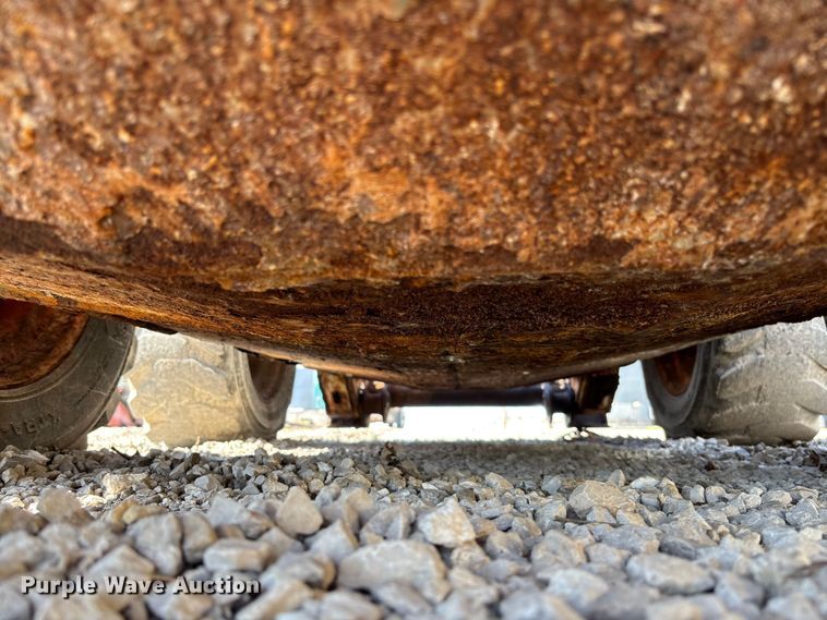 image for item FI1664 2017 Bobcat S650 skid steer loader