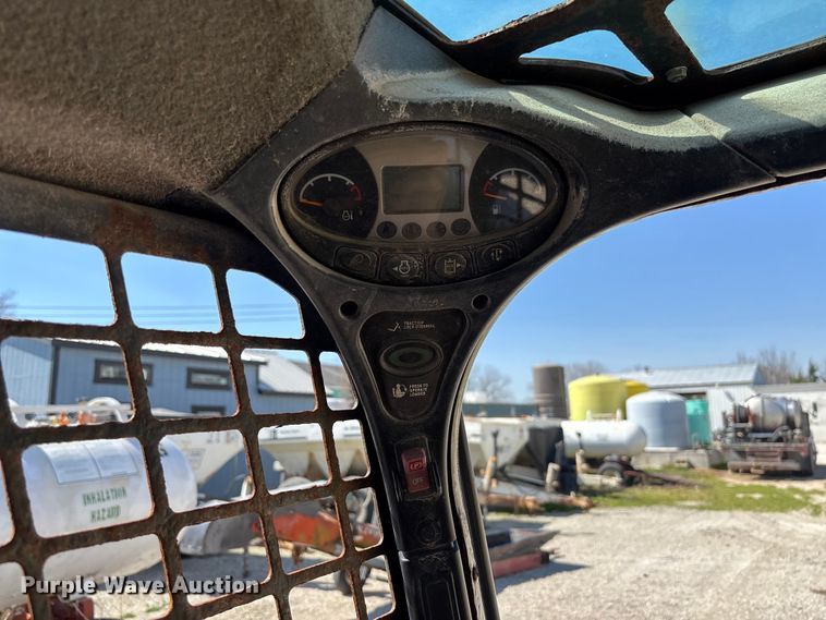 image for item FI1664 2017 Bobcat S650 skid steer loader