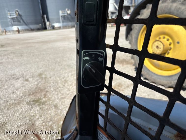 image for item FI1664 2017 Bobcat S650 skid steer loader