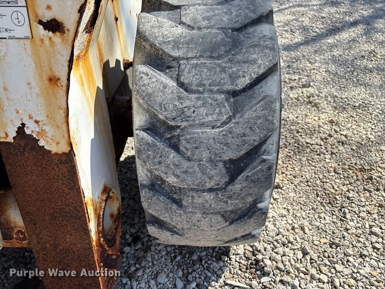 image for item FI1664 2017 Bobcat S650 skid steer loader