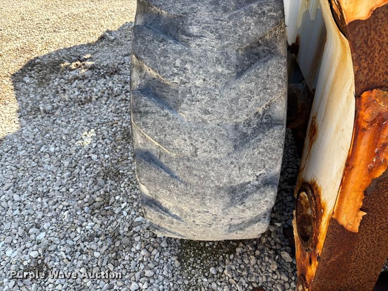 image for item FI1664 2017 Bobcat S650 skid steer loader