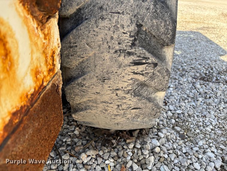 image for item FI1664 2017 Bobcat S650 skid steer loader