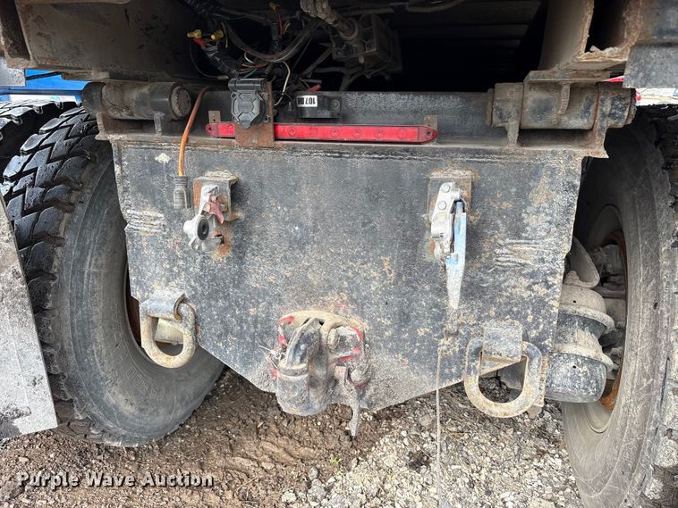 image for item FK1267 2005 Kenworth  T800 dump truck