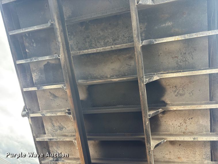 image for item FK1267 2005 Kenworth  T800 dump truck