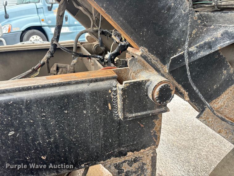 image for item FK1267 2005 Kenworth  T800 dump truck