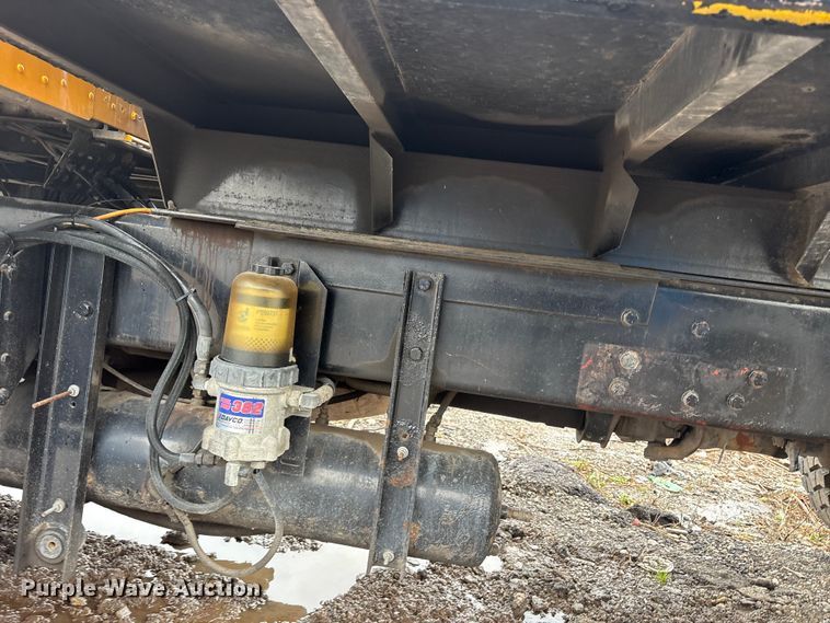 image for item FK1267 2005 Kenworth  T800 dump truck