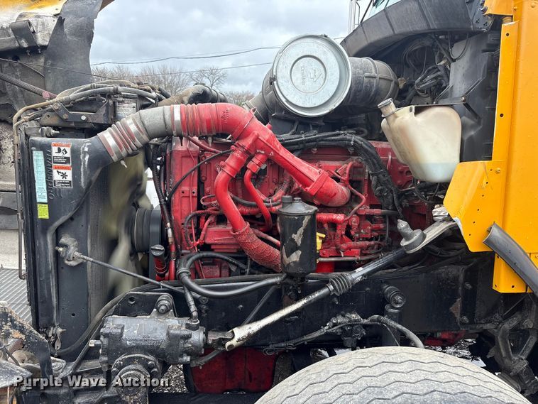 image for item FK1267 2005 Kenworth  T800 dump truck