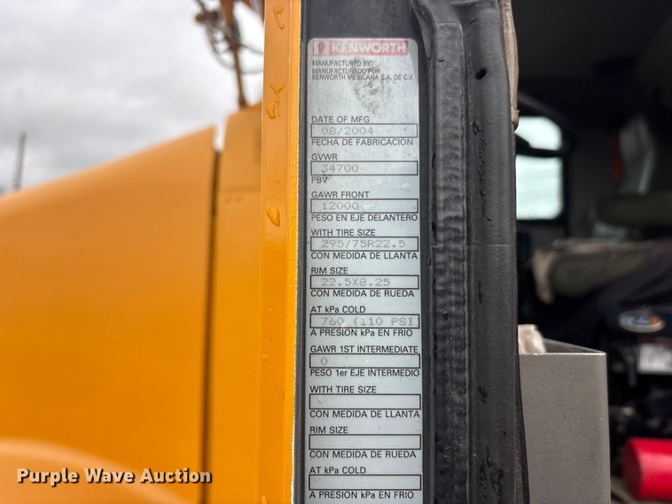 image for item FK1267 2005 Kenworth  T800 dump truck