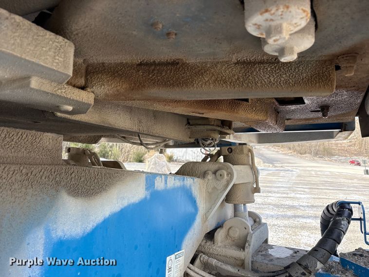 image for item FK1274 2007 Genie S-80 boom lift