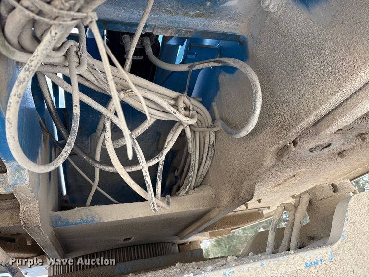 image for item FK1274 2007 Genie S-80 boom lift