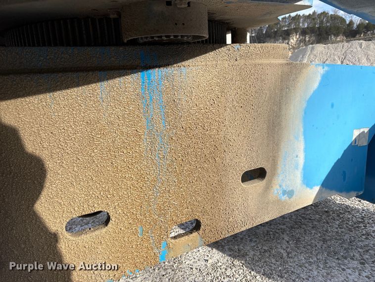 image for item FK1274 2007 Genie S-80 boom lift