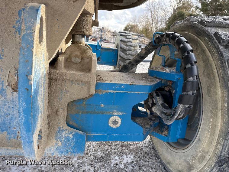 image for item FK1274 2007 Genie S-80 boom lift