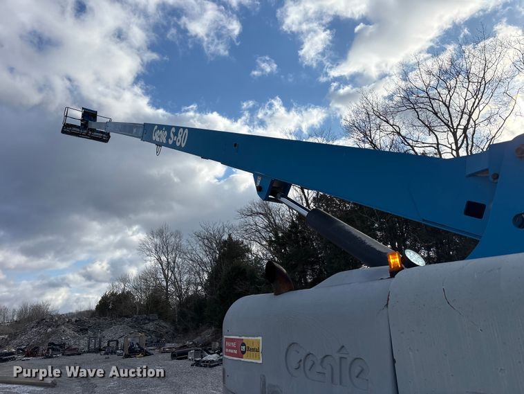 image for item FK1274 2007 Genie S-80 boom lift