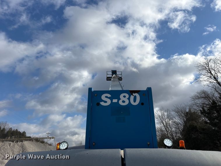 image for item FK1274 2007 Genie S-80 boom lift