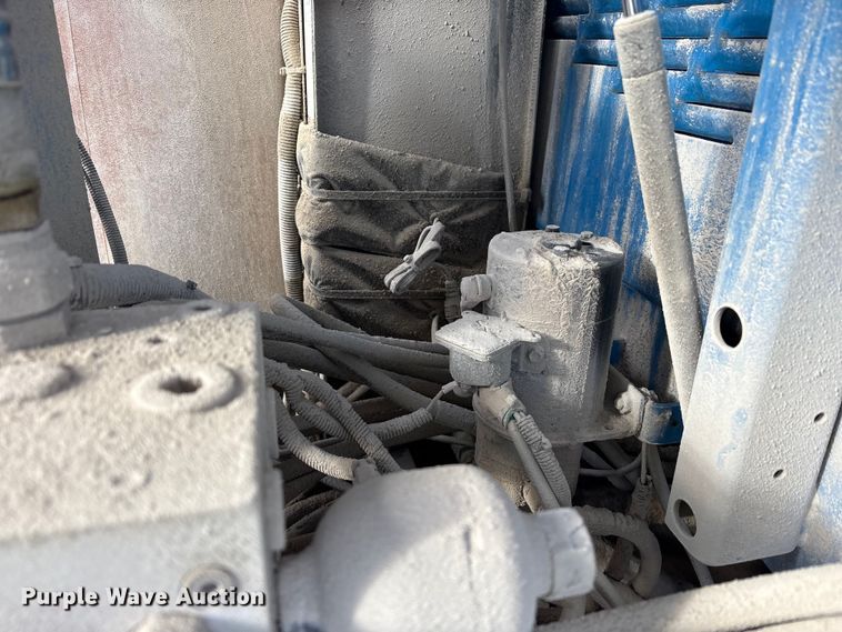 image for item FK1274 2007 Genie S-80 boom lift