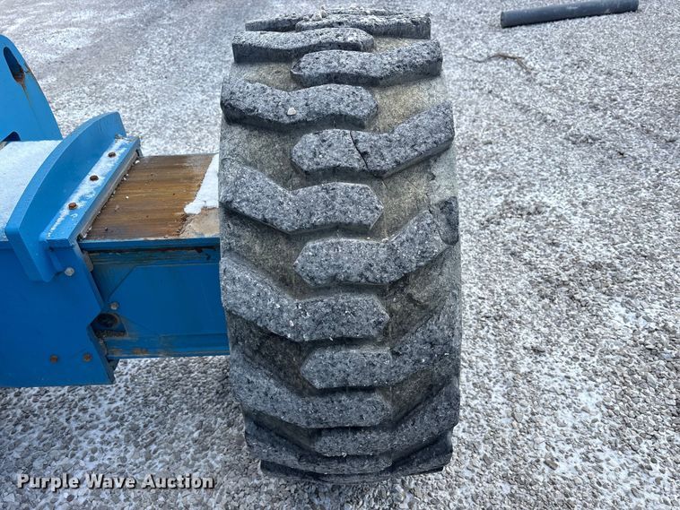 image for item FK1274 2007 Genie S-80 boom lift