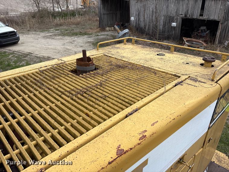 image for item FK1276 1994 Caterpillar 988F wheel loader