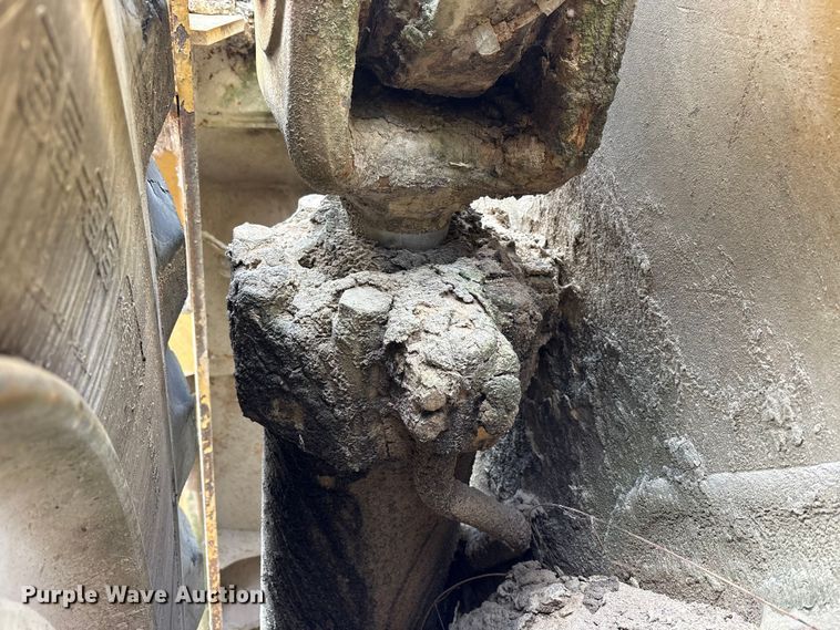 image for item FK1276 1994 Caterpillar 988F wheel loader