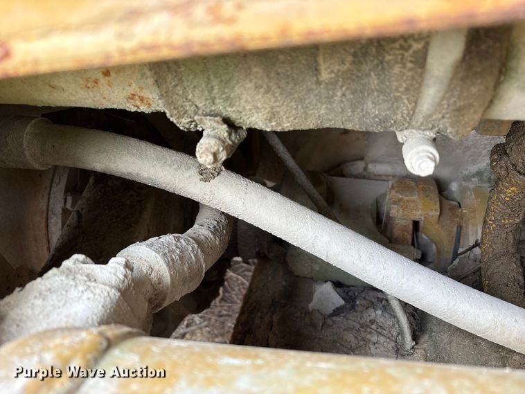 image for item FK1276 1994 Caterpillar 988F wheel loader