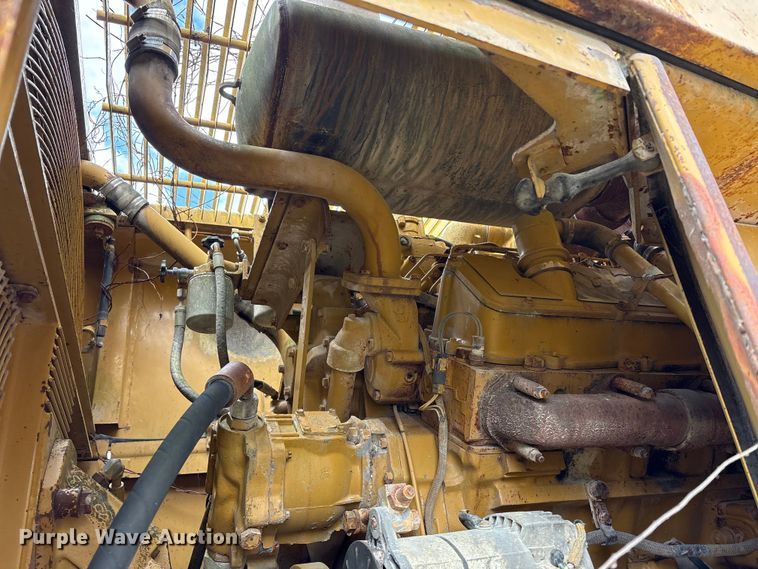 image for item FK1276 1994 Caterpillar 988F wheel loader