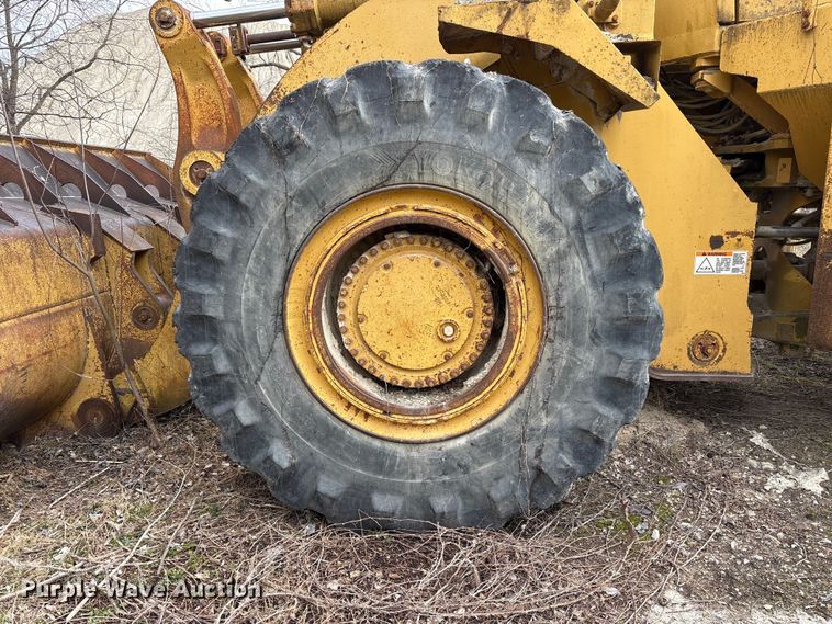 image for item FK1276 1994 Caterpillar 988F wheel loader