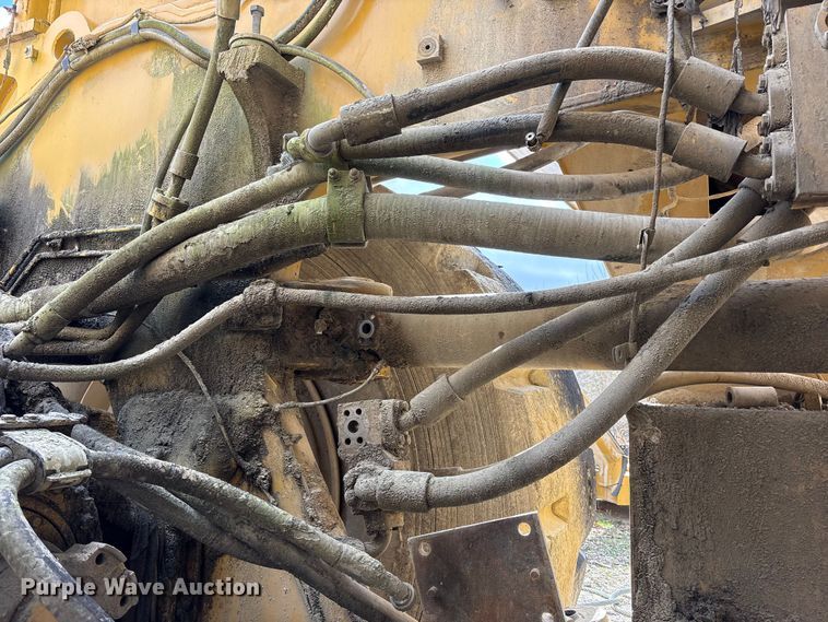 image for item FK1280 1999 Caterpillar 990 wheel loader