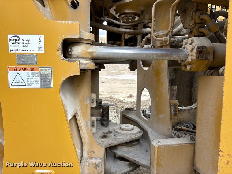 image for item FK1280 1999 Caterpillar 990 wheel loader
