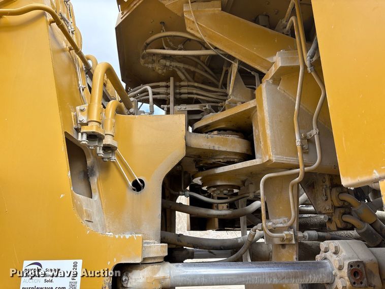 image for item FK1280 1999 Caterpillar 990 wheel loader
