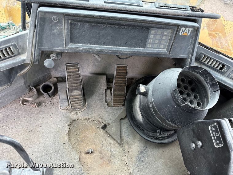 image for item FK1280 1999 Caterpillar 990 wheel loader