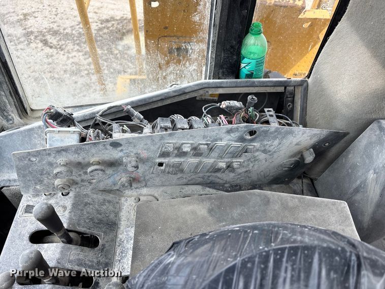 image for item FK1280 1999 Caterpillar 990 wheel loader