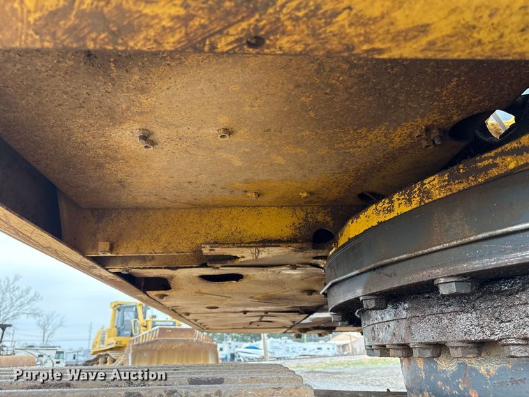 image for item FK1281 2015 Komatsu PC490LC-10 excavator