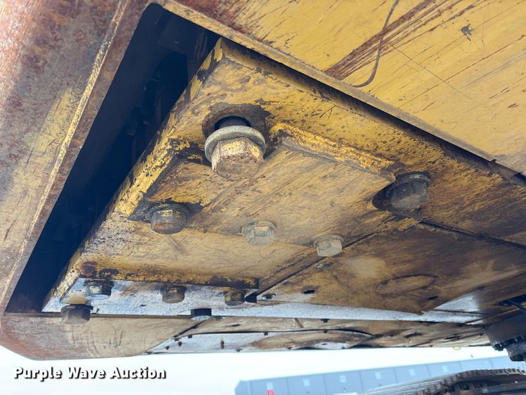 image for item FK1281 2015 Komatsu PC490LC-10 excavator