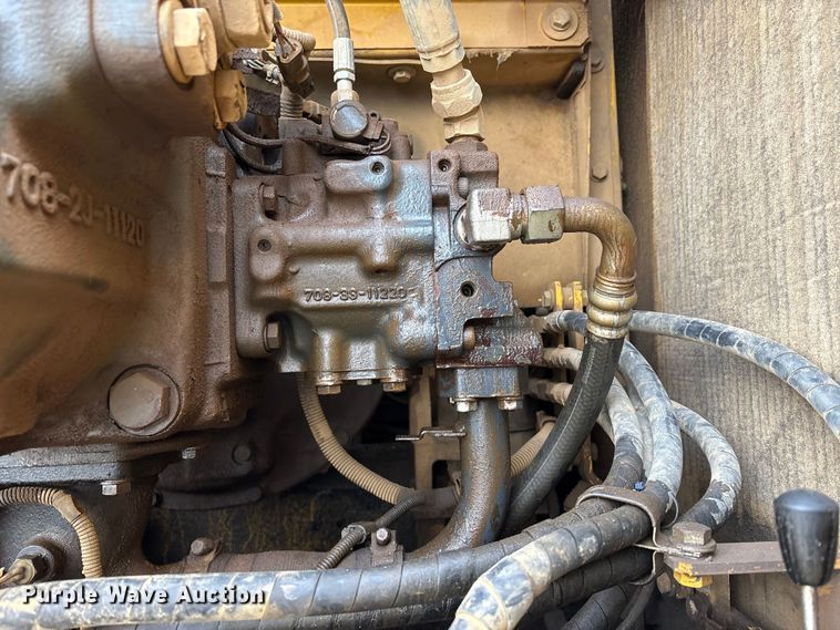 image for item FK1281 2015 Komatsu PC490LC-10 excavator