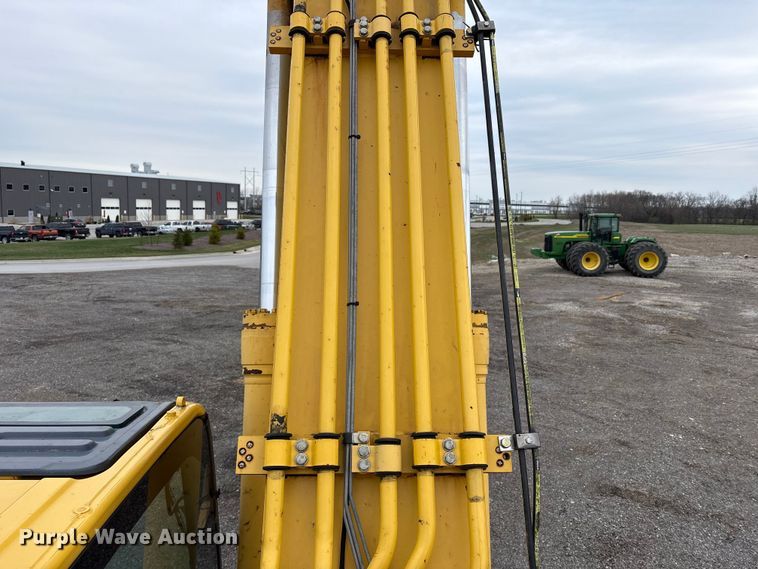 image for item FK1281 2015 Komatsu PC490LC-10 excavator