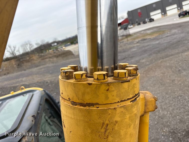 image for item FK1281 2015 Komatsu PC490LC-10 excavator