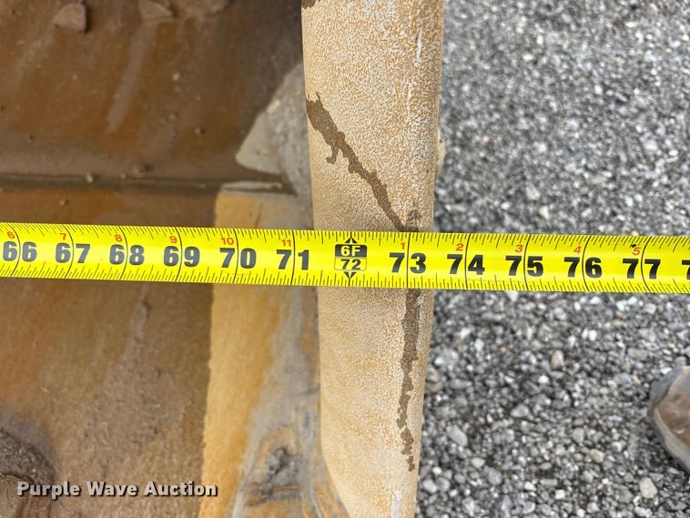 image for item FK1281 2015 Komatsu PC490LC-10 excavator