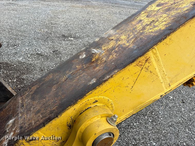 image for item FK1281 2015 Komatsu PC490LC-10 excavator