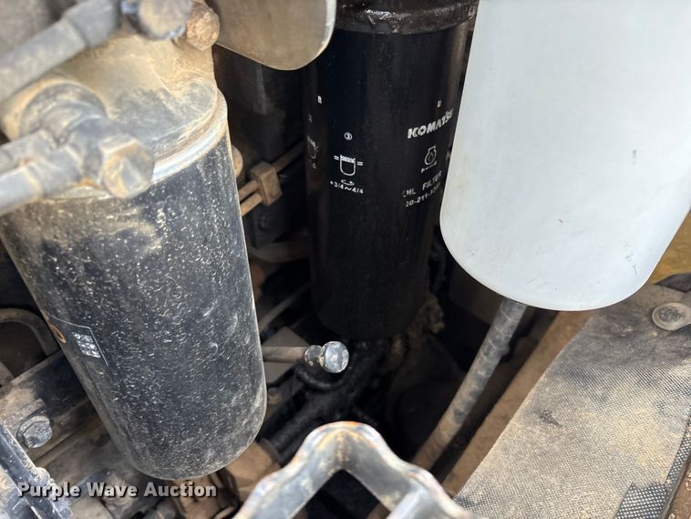 image for item FK1281 2015 Komatsu PC490LC-10 excavator